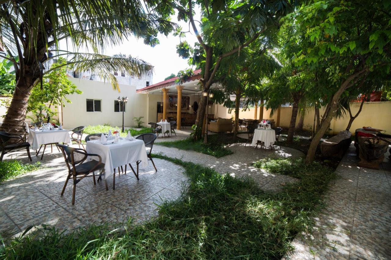Antonio Garden Hotel Zanzibar Buitenkant foto