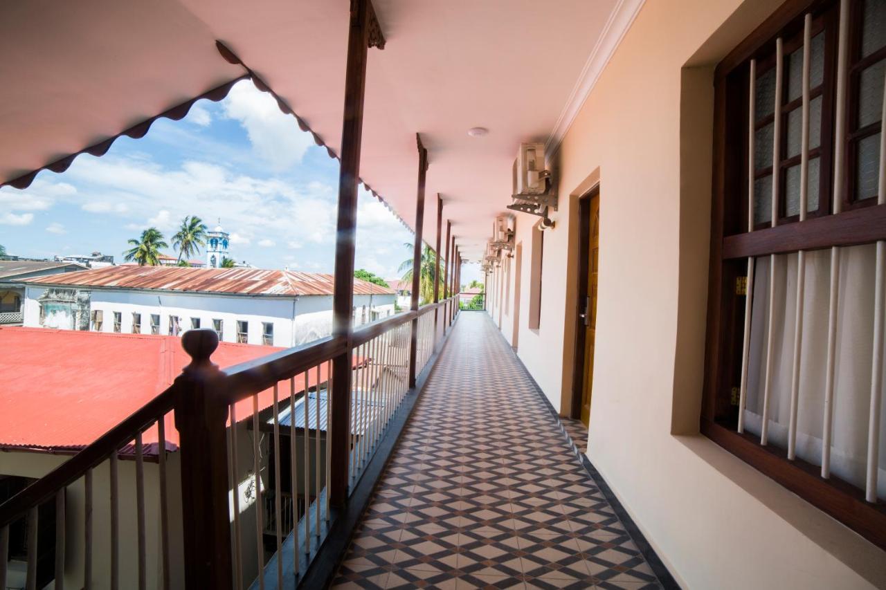 Antonio Garden Hotel Zanzibar Buitenkant foto
