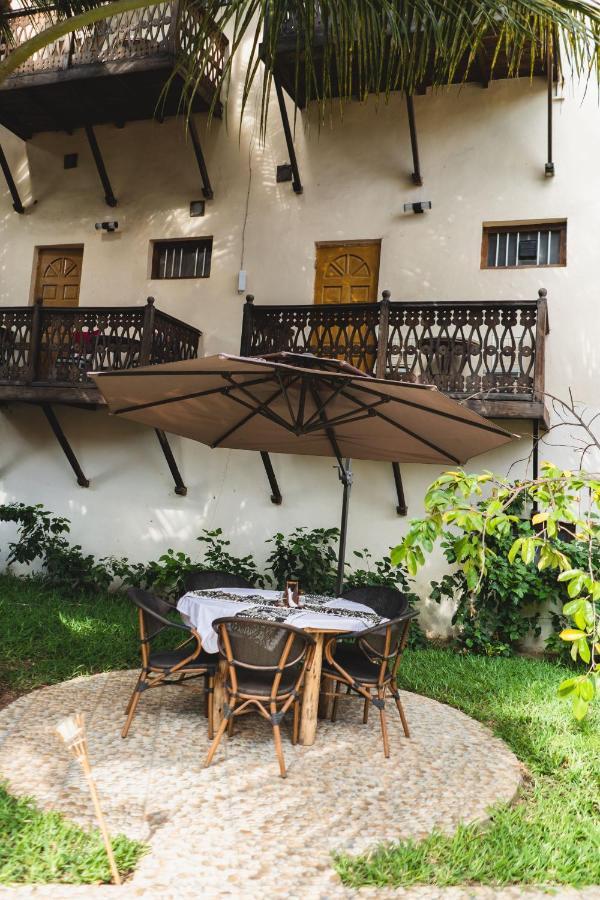 Antonio Garden Hotel Zanzibar Buitenkant foto